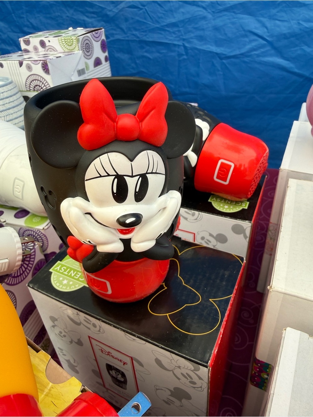 Scentsy Minnie Mouse Bluetooth wall fan diffuser - Black & Red NEW